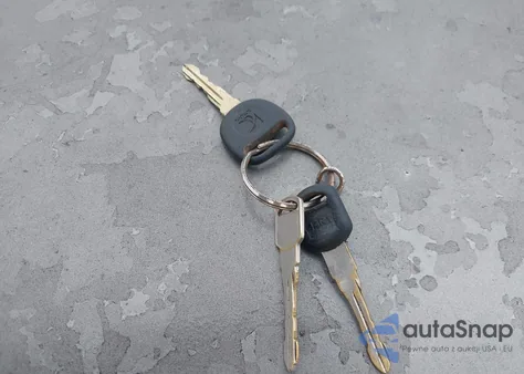 2001 Saturn Sl1 from USA, damaged, VIN 1G8ZH52861Z207239